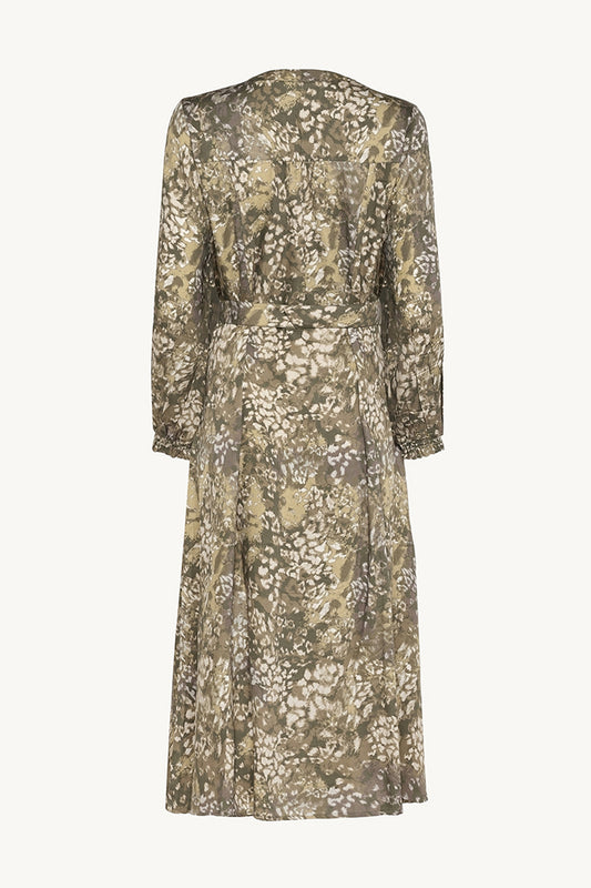 CWDelia - Color 4480